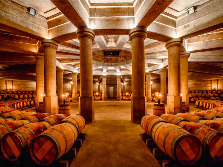 Chateau Lafite Rothschild 지하 원형 셀러